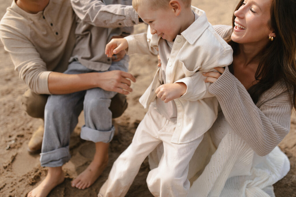 documentary style family mini session